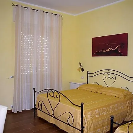 Bed & Breakfast Vico Napoli Salento 4*