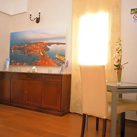 Vico Napoli Salento 4*
