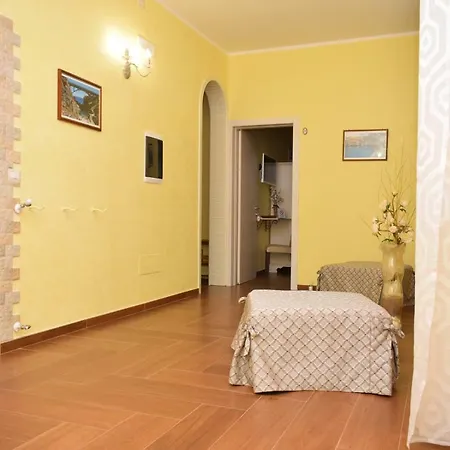 Vico Napoli Salento 4*