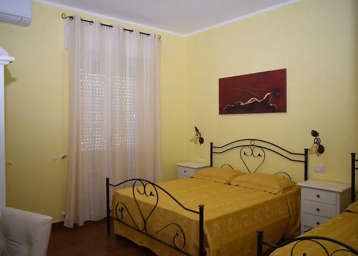 Vico Napoli Salento Bed & Breakfast 4*