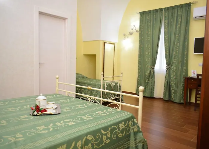 Vico Napoli Salento Bed & Breakfast 4*