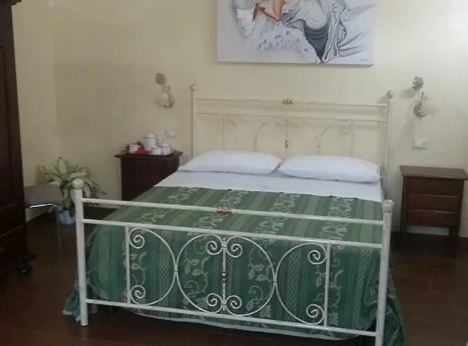 Vico Napoli Salento Bed & Breakfast